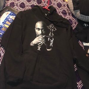 2Pac sweater